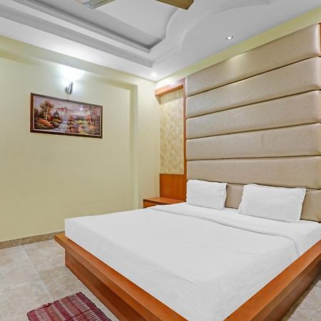 Отель Super Capital O Townhouse Govinda Royal Канпур Экстерьер фото